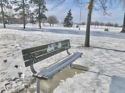 7. Moms Bench