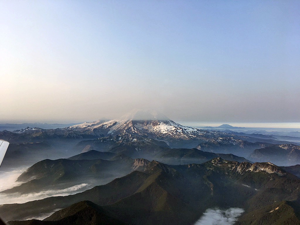 Hazy Rainier_