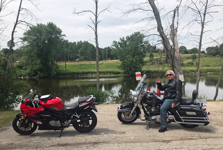 Mark & Bikes Milwaukee Rvr